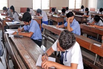 ಸಿಂದಗಿ: ಎಸ್ಎಸ್ಎಲ್ ಸಿ ಪರೀಕ್ಷೆ, 160 ವಿದ್ಯಾರ್ಥಿಗಳು ಗೈರು