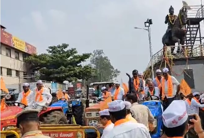 ನಿಷೇಧದ ನಡುವೆಯೂ ಟ್ರ್ಯಾಕ್ಟರ್ ರ್ಯಾಲಿಗೆ ಯತ್ನ