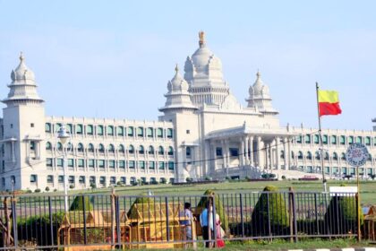 ಬಿಜೆಪಿ ಶಾಸಕರಿಂದ ಸ್ಪೀಕರ್ ಕಚೇರಿ ಮುತ್ತಿಗೆ